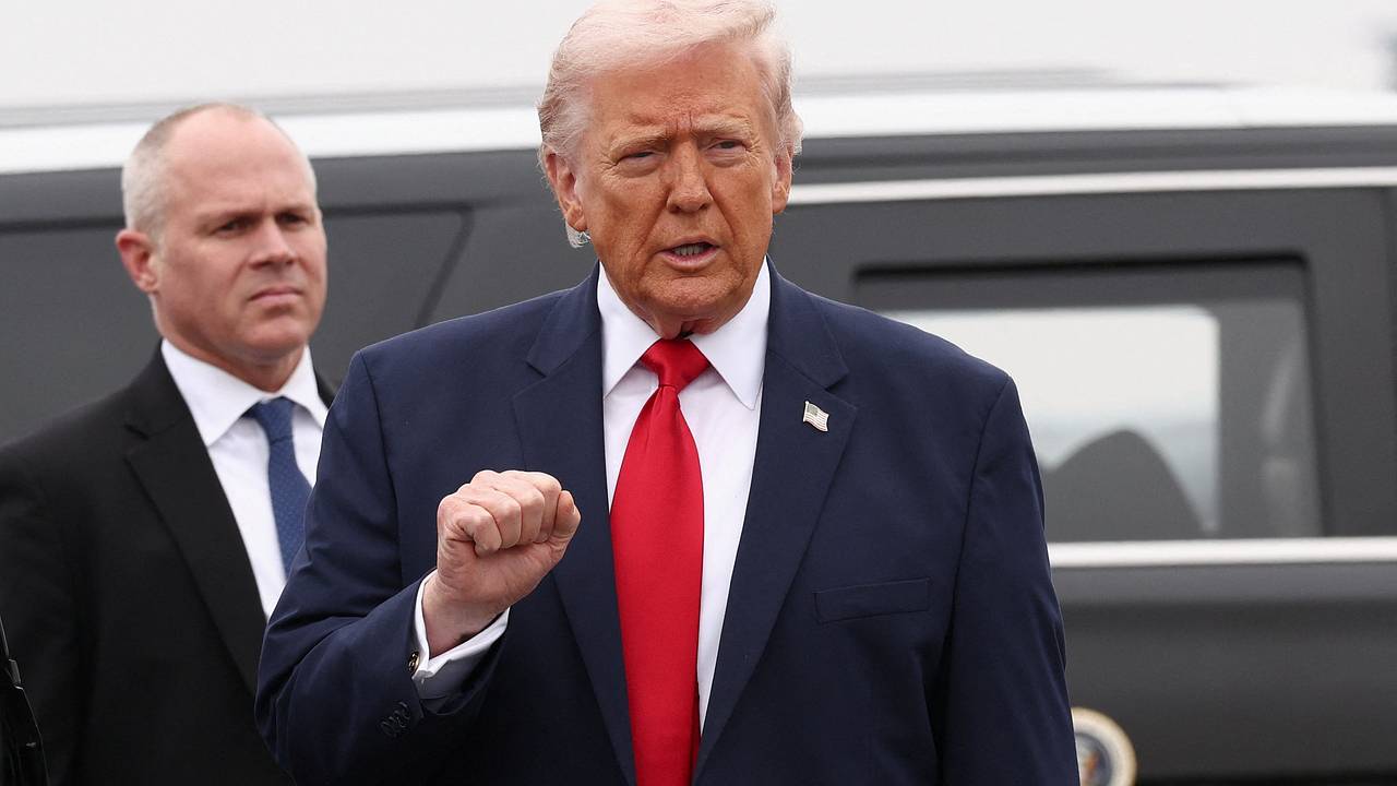 Трамп призвал Австралию принять женскую сборную Ирана по футболу