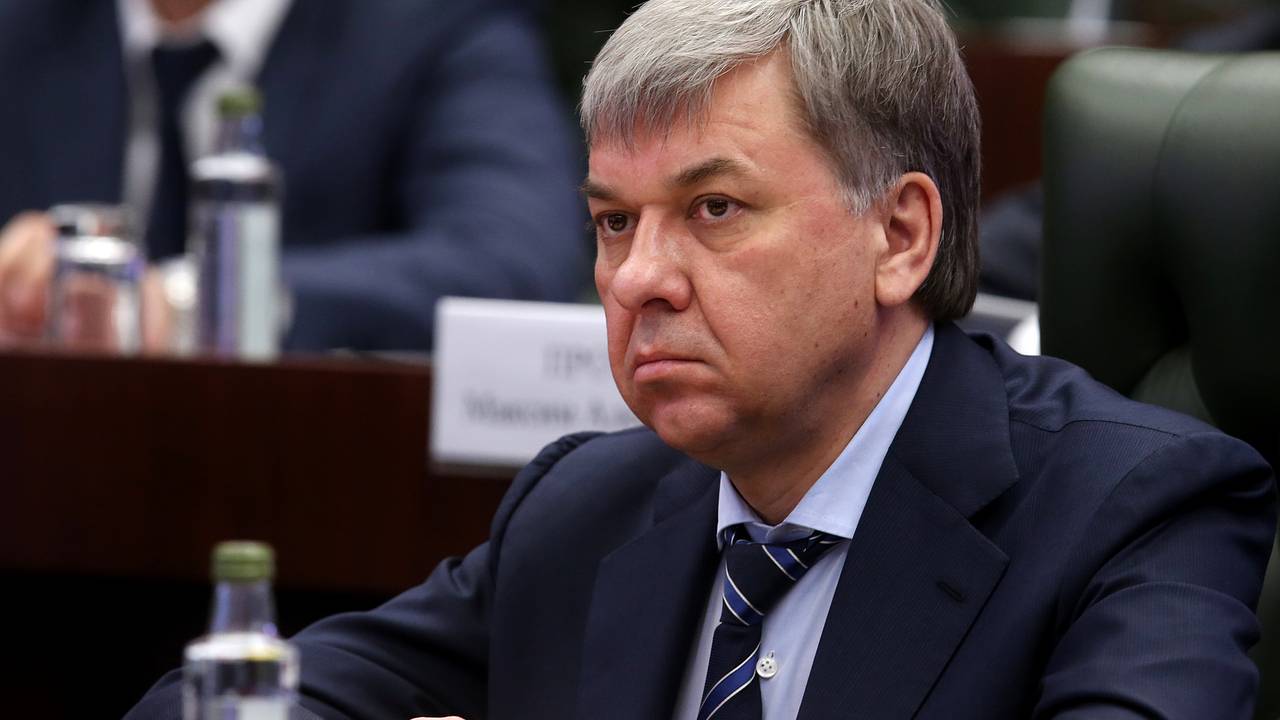 Экс-главе Росалкогольрегулирования запросили срок и 33 миллиона рублей штрафа