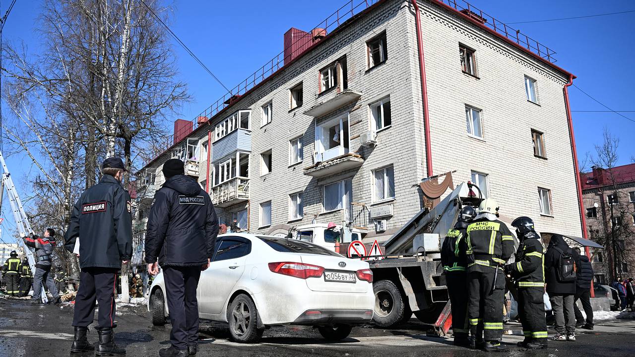 В России объяснили маршрут обхода ПВО во время ракетного удара ВСУ по Брянску
