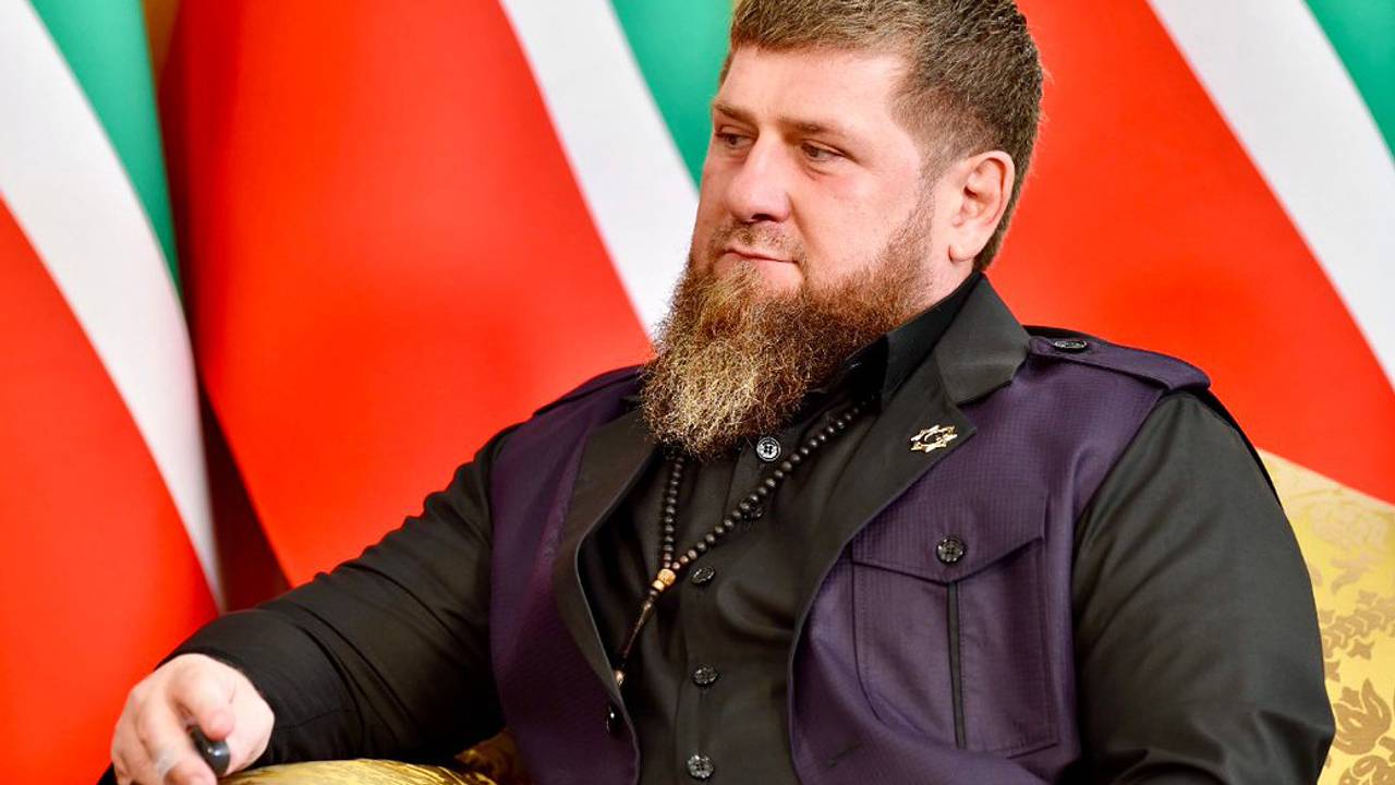 «Вероломное нападение». Кадыров впервые прокомментировал конфликт на Ближнем Востоке и резко высказался о действиях Ирана «Вероломное нападение». Кадыров впервые прокомментировал конфликт на Ближнем Востоке и резко высказался о действиях Ирана