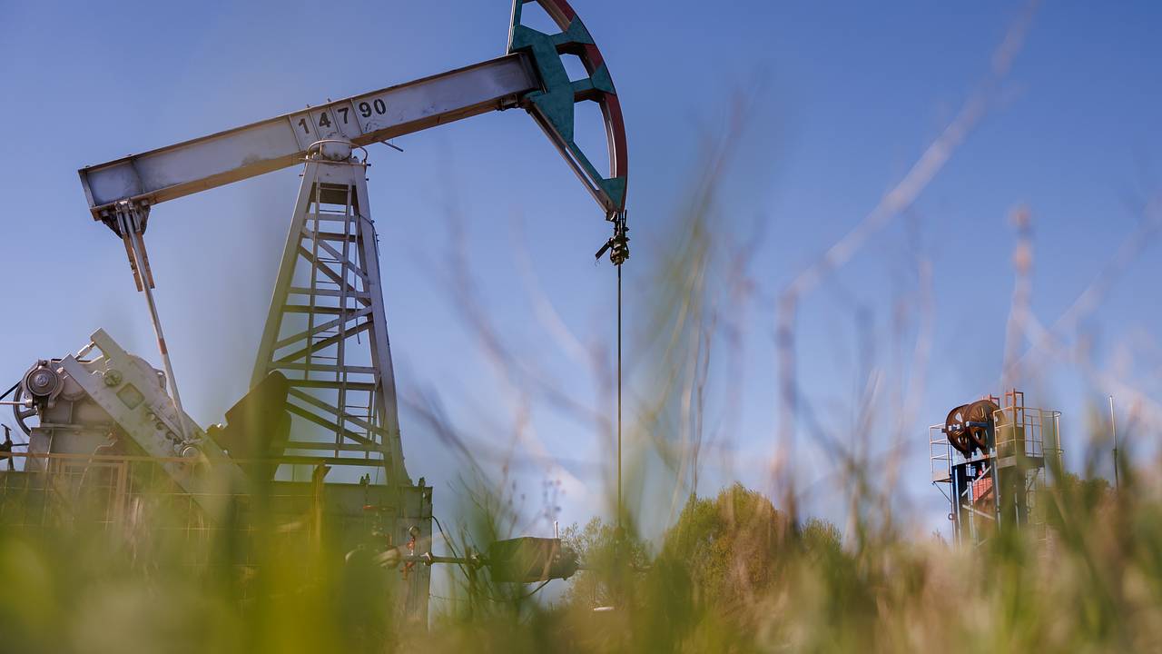 Глава минфина США назвал цель ослабления санкций против российской нефти Глава минфина США назвал цель ослабления санкций против российской нефти