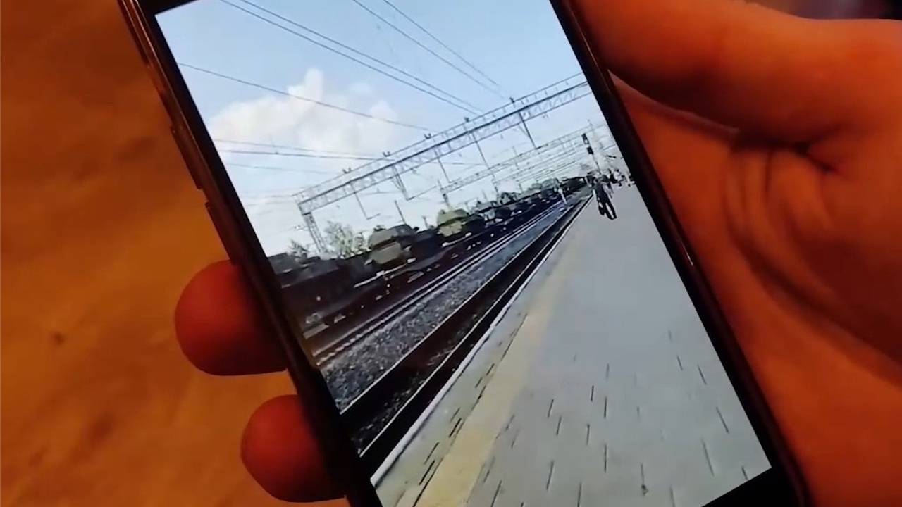 Мужчина объяснил съемку эшелона с танками на видео ФСБ России