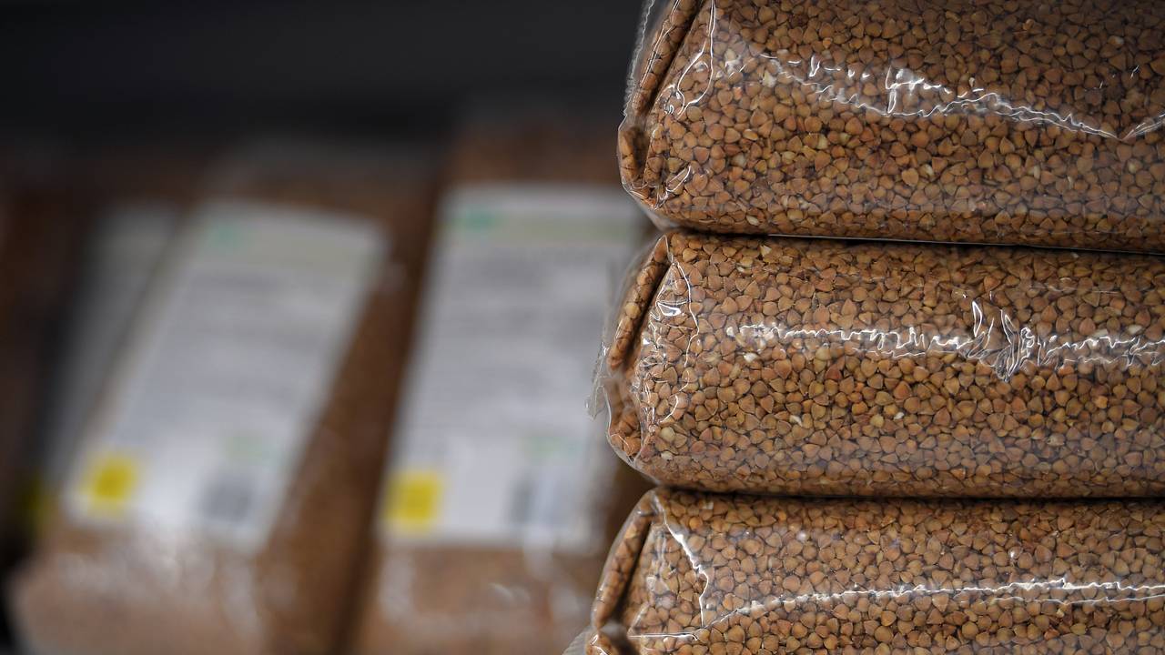 Торговые сети снизили цены на некоторые продукты питания