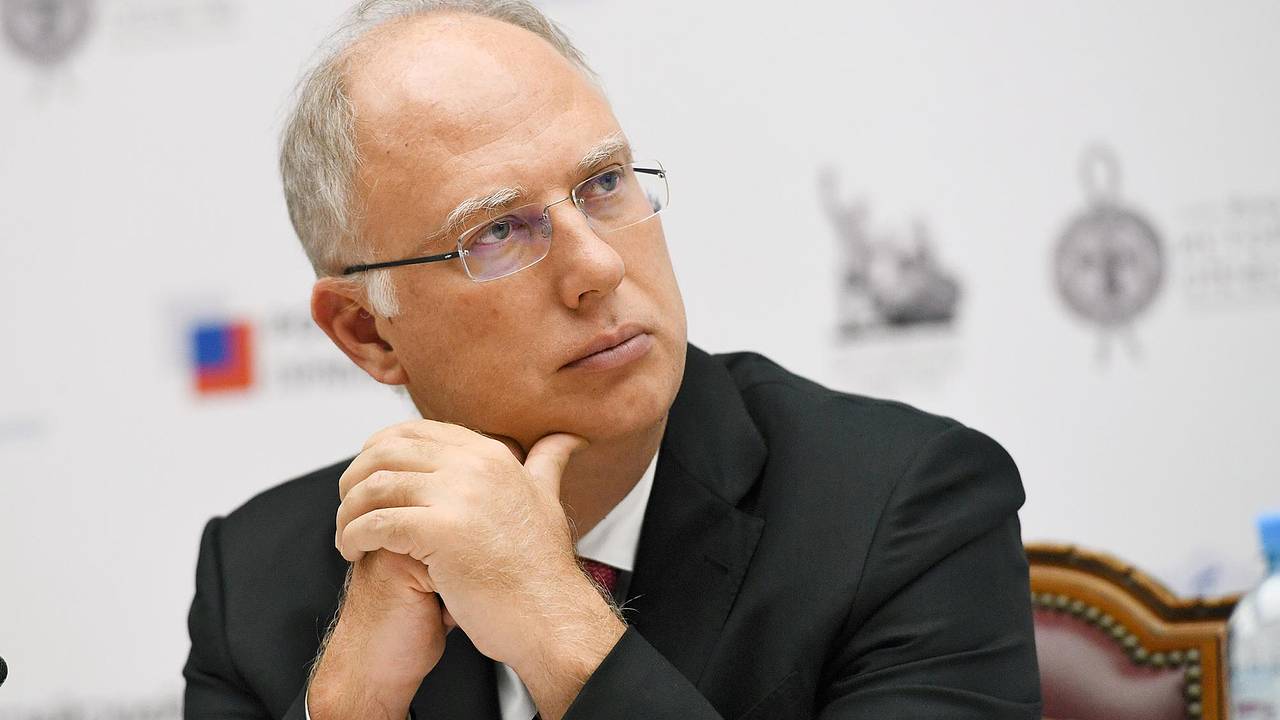 Дмитриев призвал ЕС приспосабливаться или сдаваться