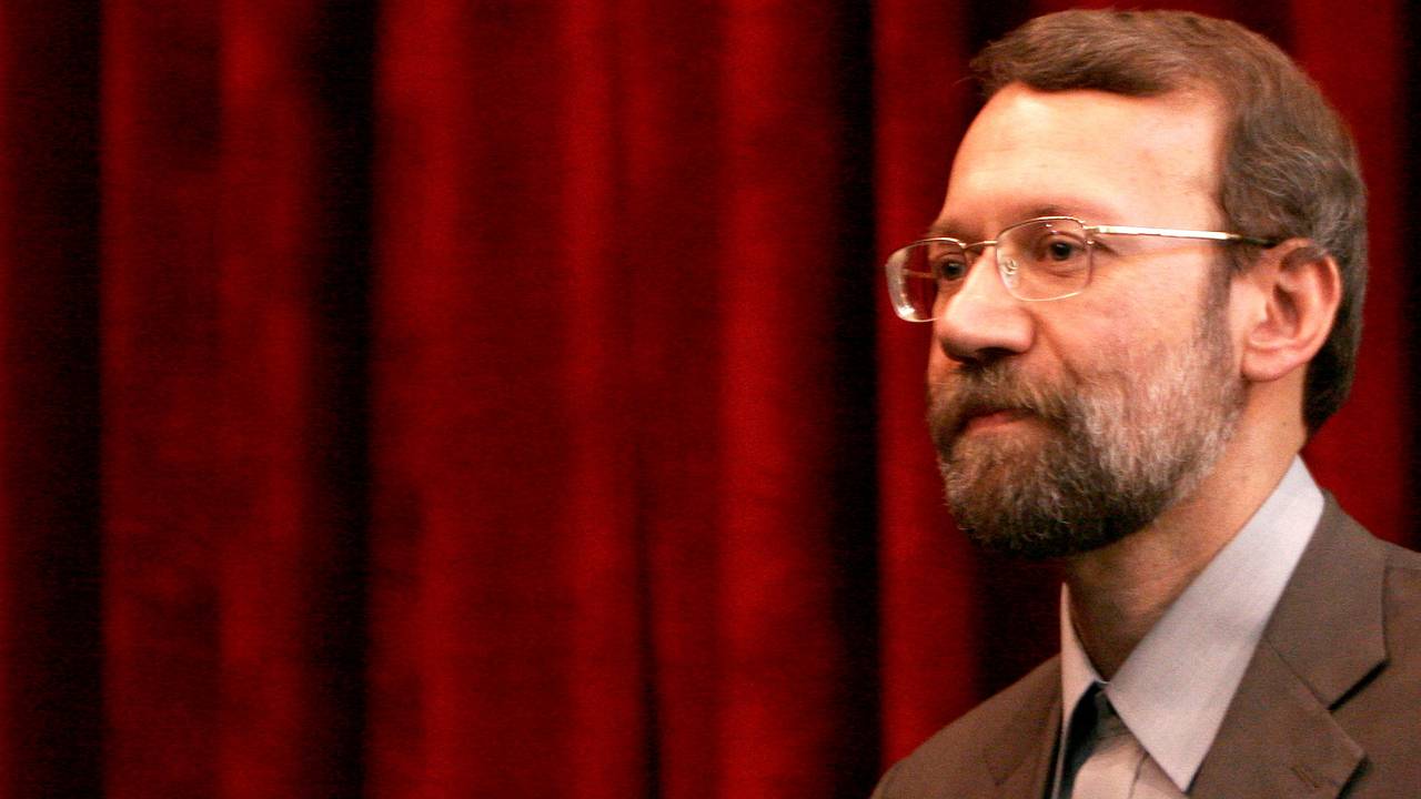 «Запятнали свои грязные руки кровью невинных». Серый кардинал Ирана погиб в результате удара Израиля. Тегеран пообещал отомстить «Запятнали свои грязные руки кровью невинных». Серый кардинал Ирана погиб в результате удара Израиля. Тегеран пообещал отомстить