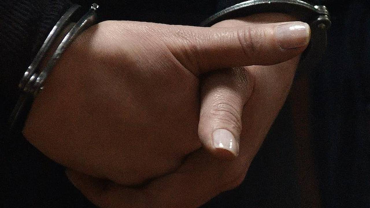 Россиянка поссорилась с бывшим возлюбленным и забила его ведром