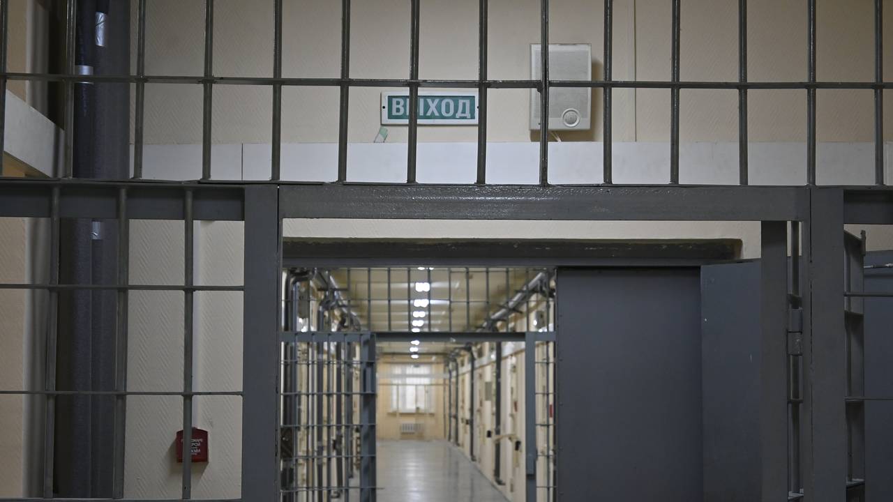 ФСИН прокомментировала новость об обнаружении тела в СИЗО похитителя девочки в Смоленске