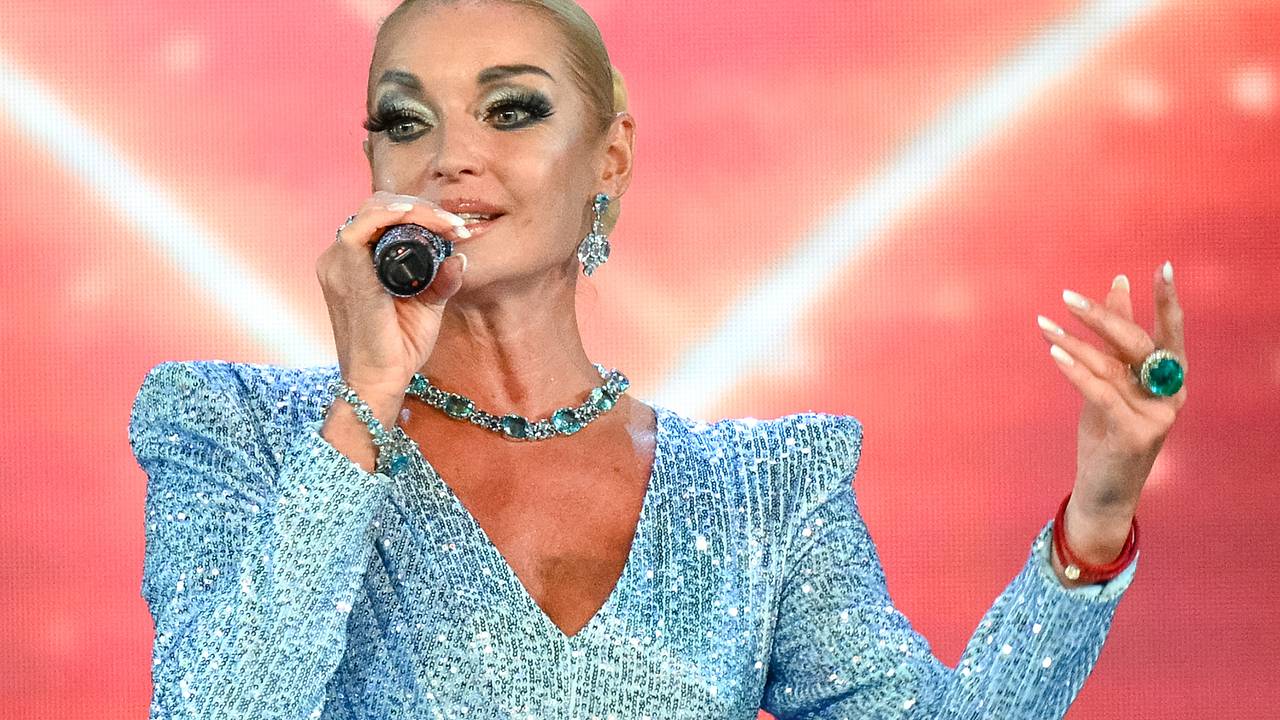 Волочкова пожаловалась на равнодушие близких