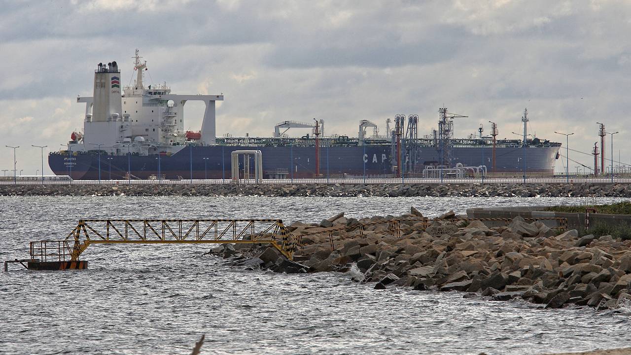 Иран сохранил темпы экспорта нефти