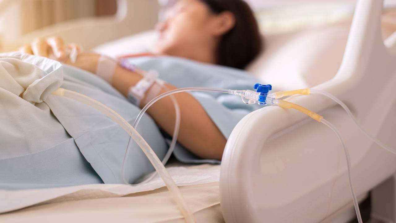 Женщина поужинала у друзей и оказалась на грани жизни и смерти Женщина поужинала у друзей и оказалась на грани жизни и смерти