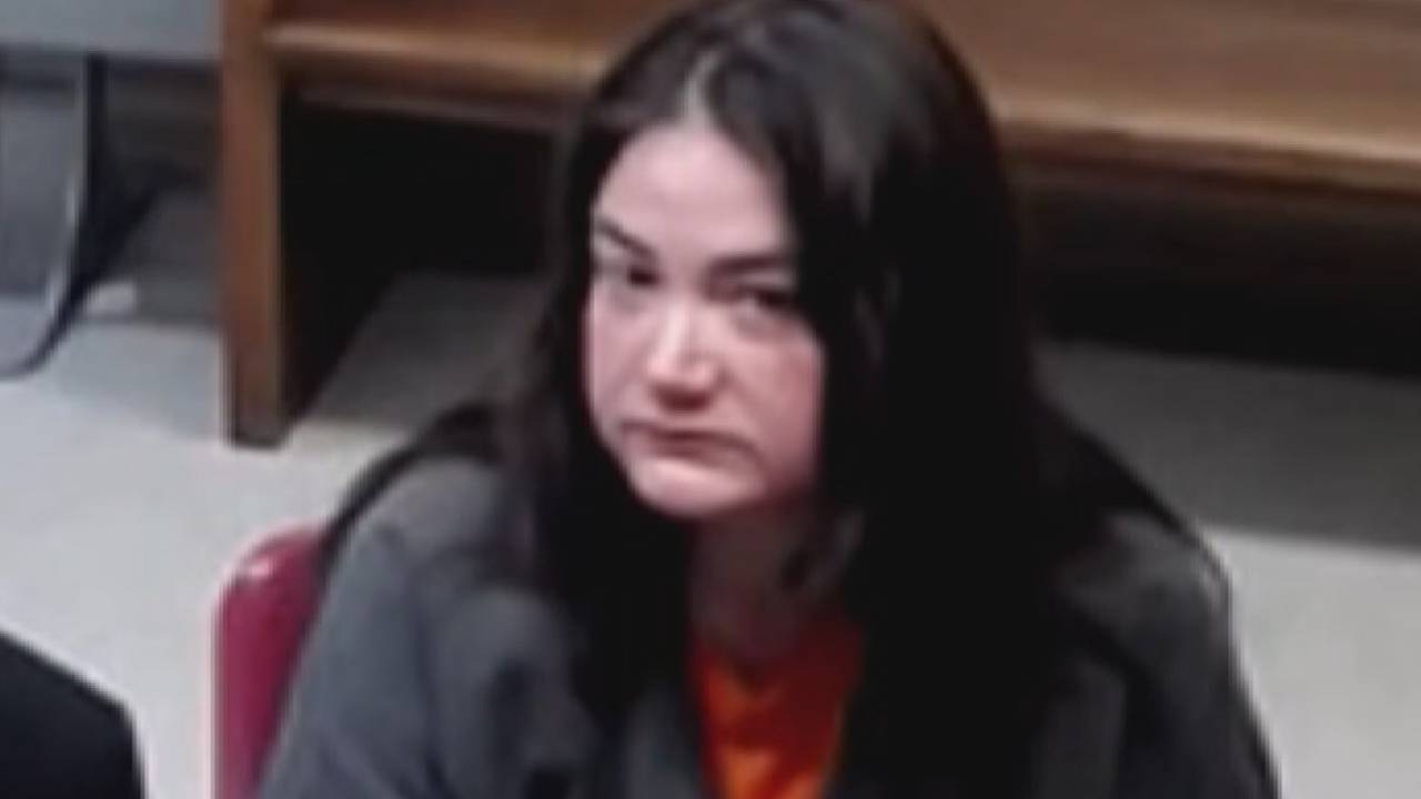 Учительница совратила 10-летнего ученика и больше месяца насиловала его в школе