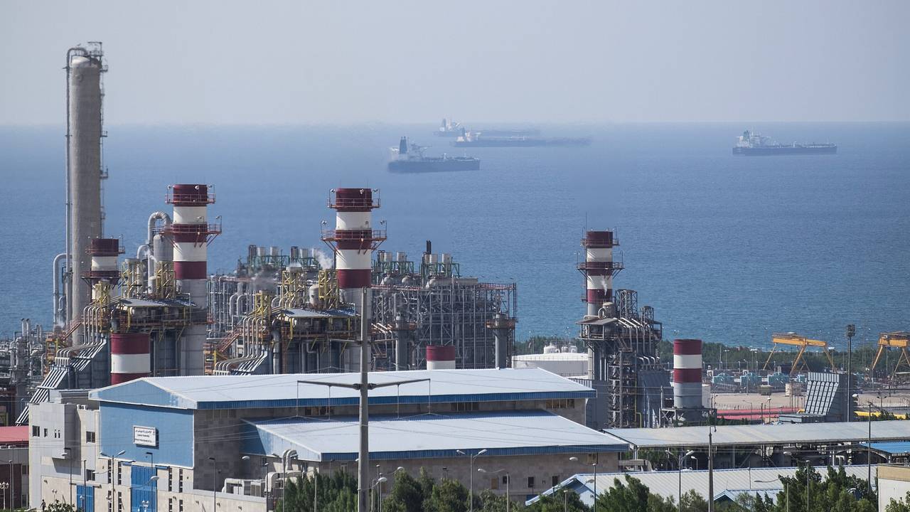 Трамп грозит Ирану уничтожением крупнейшего нефтегазового месторождения в случае удара по Катару. Как отреагировали в Москве?