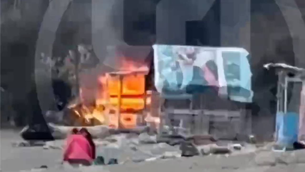Туристы устроили пожар на пляже российского курорта и попали на видео