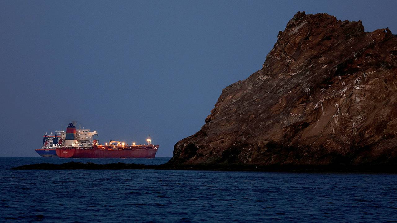 США активизировали усилия для разблокировки Ормузского пролива