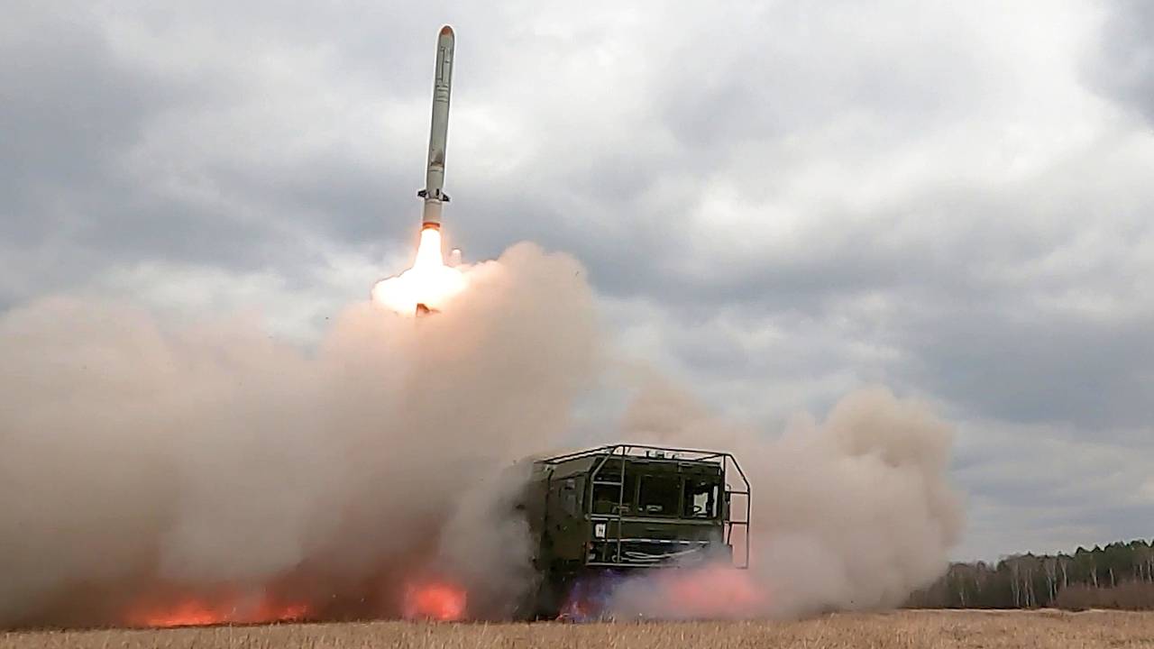 Россия нанесла удар по расположению иностранных наемников ВСУ Россия нанесла удар по расположению иностранных наемников ВСУ