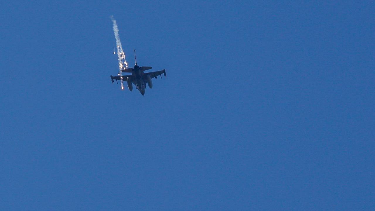 КСИР заявил об уничтожении израильского F 16 в небе над Ираном КСИР заявил об уничтожении израильского F 16 в небе над Ираном