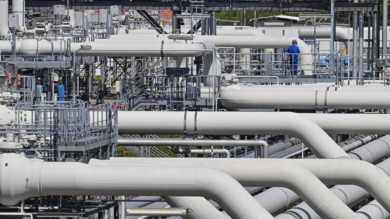 Еврокомиссия призвала страны ЕС ускорить наполнение газохранилищ