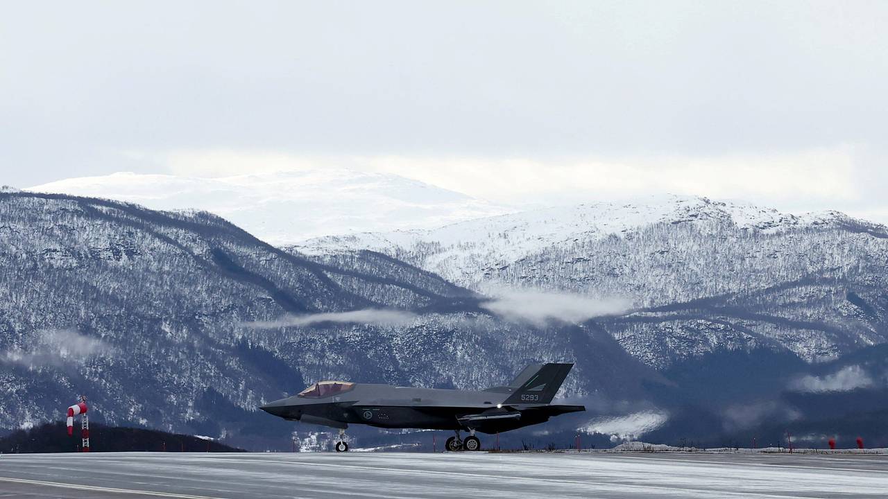 США вооружатся небоеспособными F  35