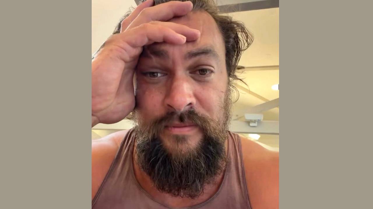 Звезда «Аквамена» покинул дом из-за разрушительного наводнения и призвал молиться