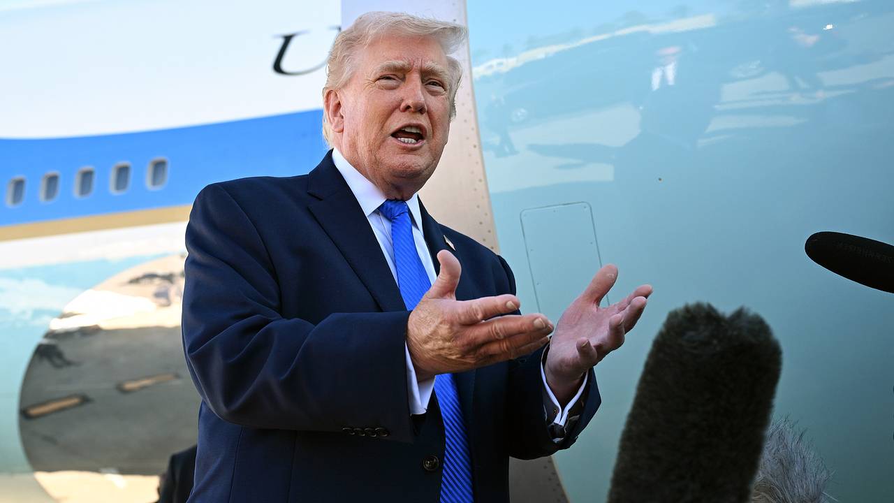«Трампу стоит оторваться от телефона и смотреть на небо». В Иране пообещали президенту США несколько сюрпризов в ближайшие дни