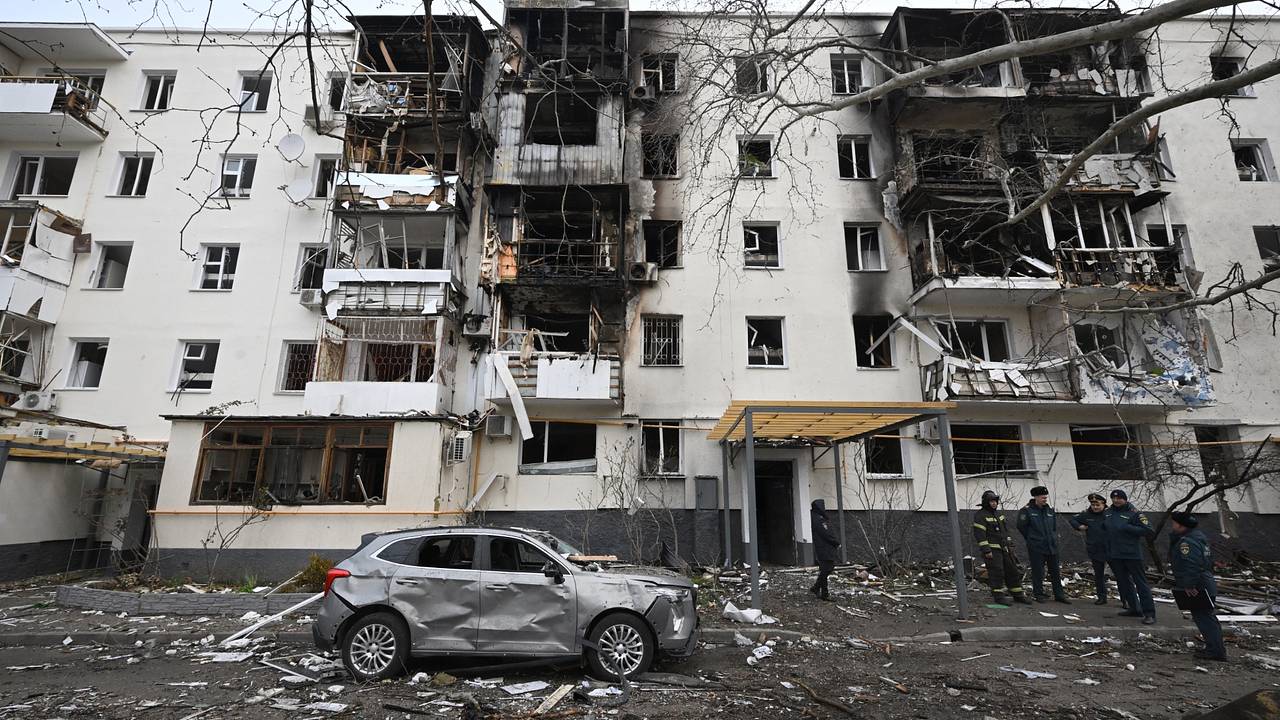 Губернатор Севастополя заявил о сложной ситуации после взрыва в многоэтажке. Раскрыты последние данные о жертвах и версиях ЧП