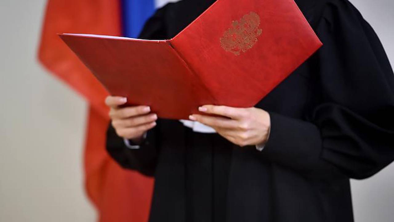 Экс-заключенный обезобразил лицо ребенку горящей тряпкой в российском регионе