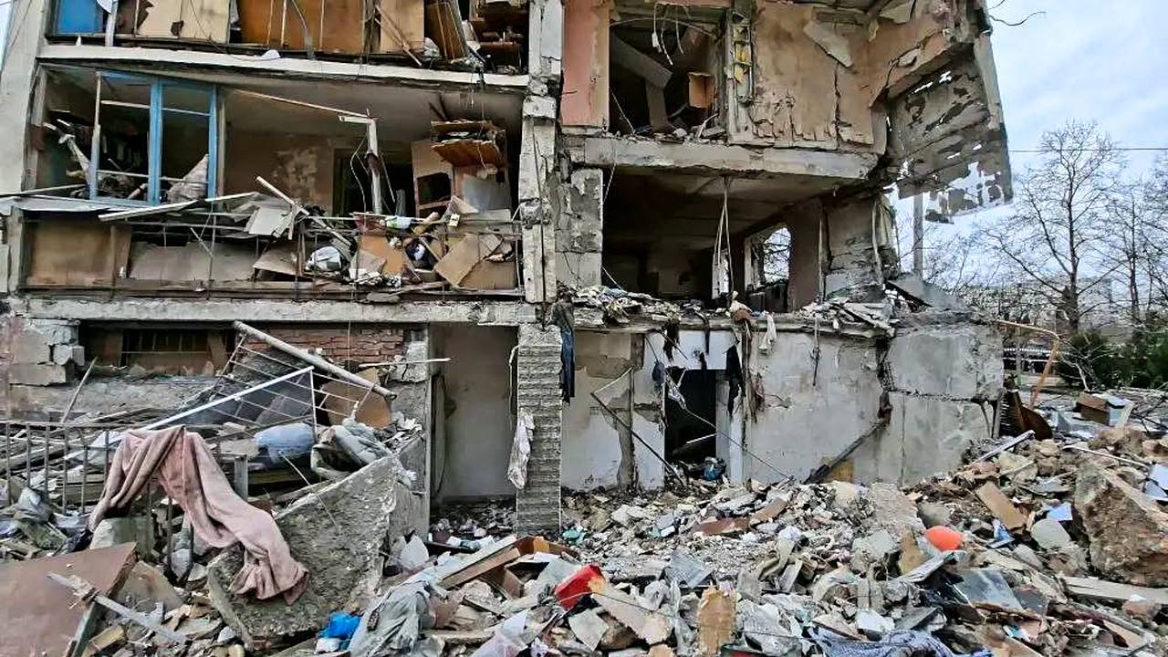 Появились данные о владельцах ставшей эпицентром мощного взрыва квартиры в Севастополе