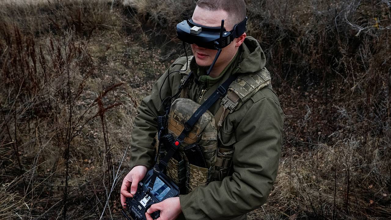 Появились кадры взрывов в российском городе во время самой массированной атаки ВСУ за год
