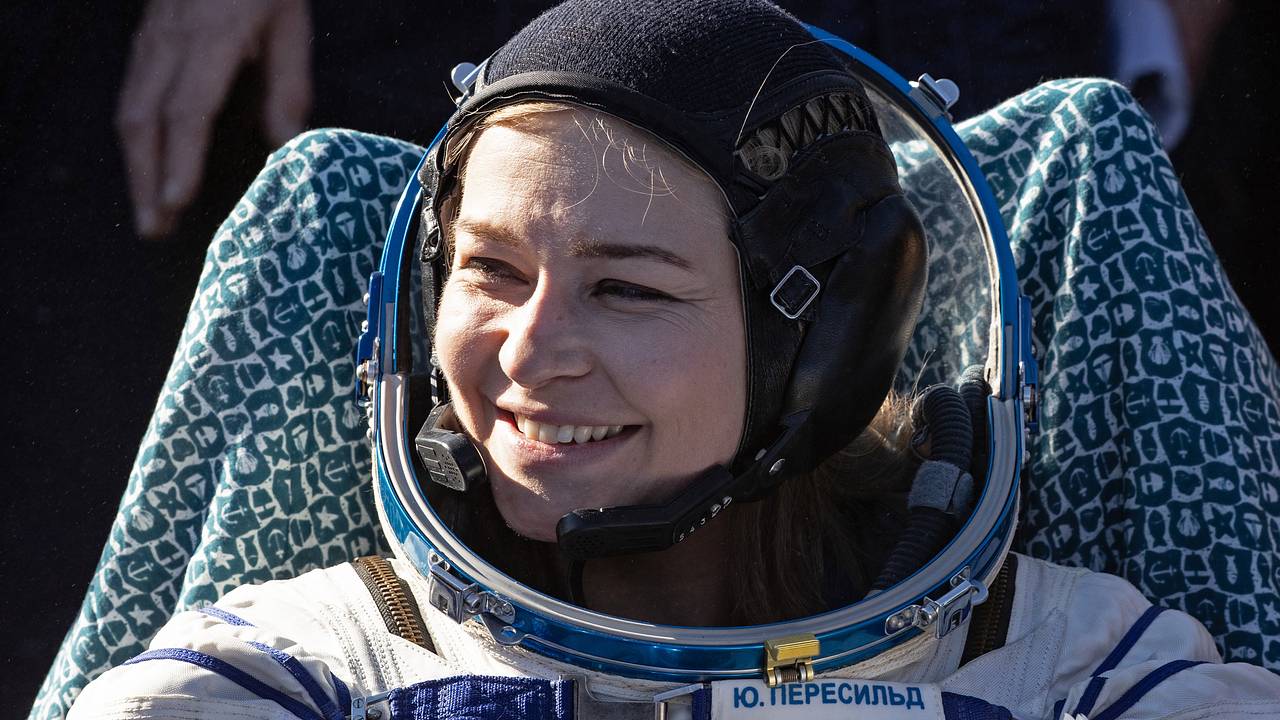 Побывавшая на МКС актриса выступила против полета дочери в космос