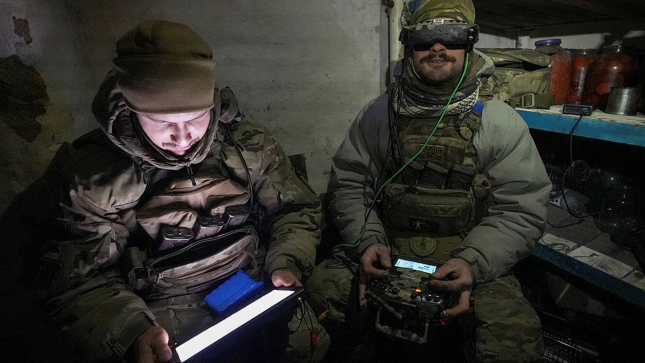 Власти заявили о сотнях пытавшихся атаковать российский регион БПЛА Власти заявили о сотнях пытавшихся атаковать российский регион БПЛА