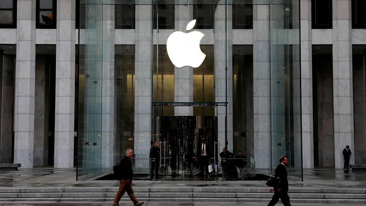 Старые iPhone внезапно обновили