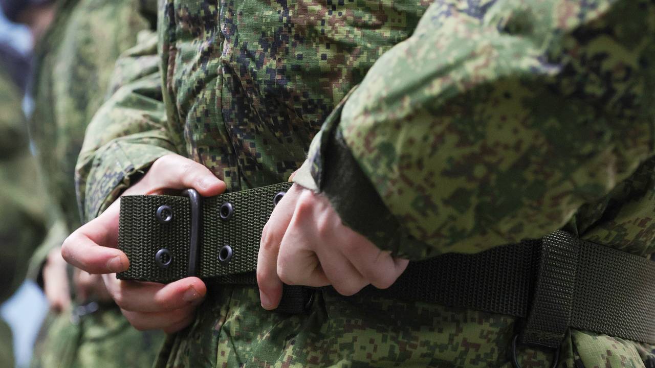 Российские военкоматы частично изменили правила явки для призывников