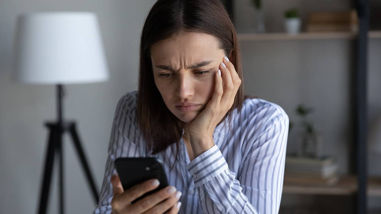 Перечислены замедляющие работу смартфона приложения