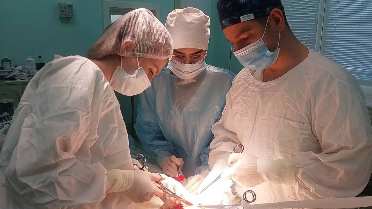 Врачи удалили у 14-летней россиянки гигантскую опухоль