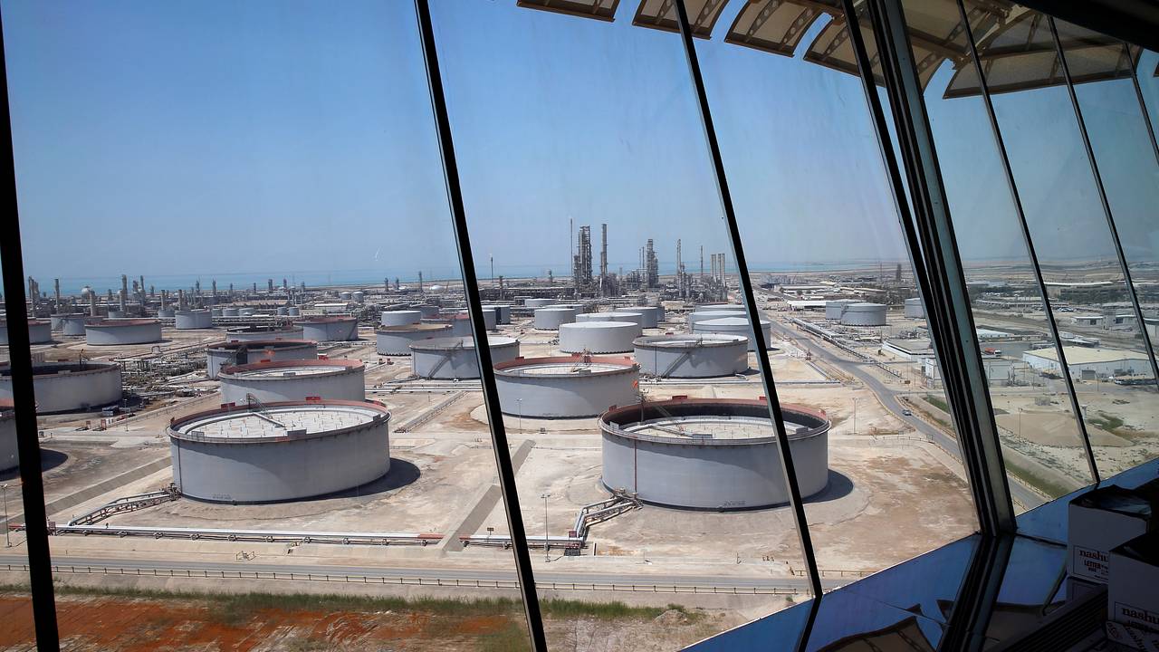 Саудовская Аравия урежет продажи нефти крупнейшим странам Азии