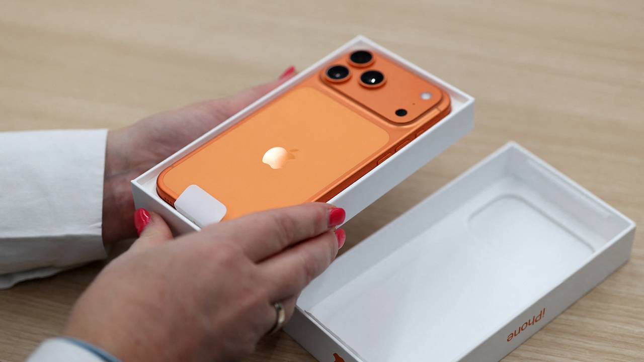 iPhone 17 подешевел в России