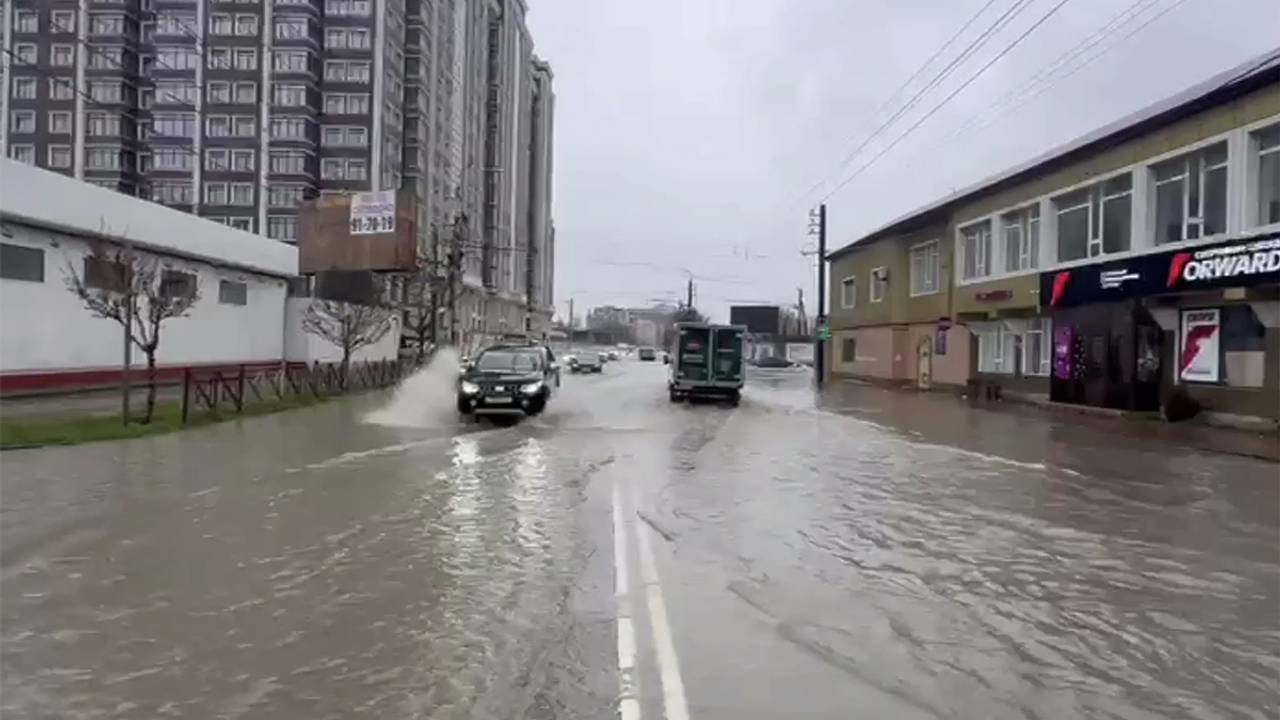 В крупном российском городе ввели режим чрезвычайной ситуации В крупном российском городе ввели режим чрезвычайной ситуации