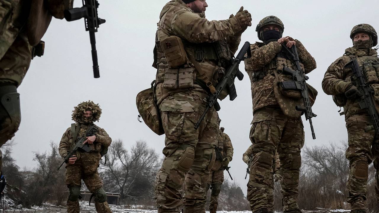 В России высказались о выгрызавших свои татуировки боевиках «Айдара»