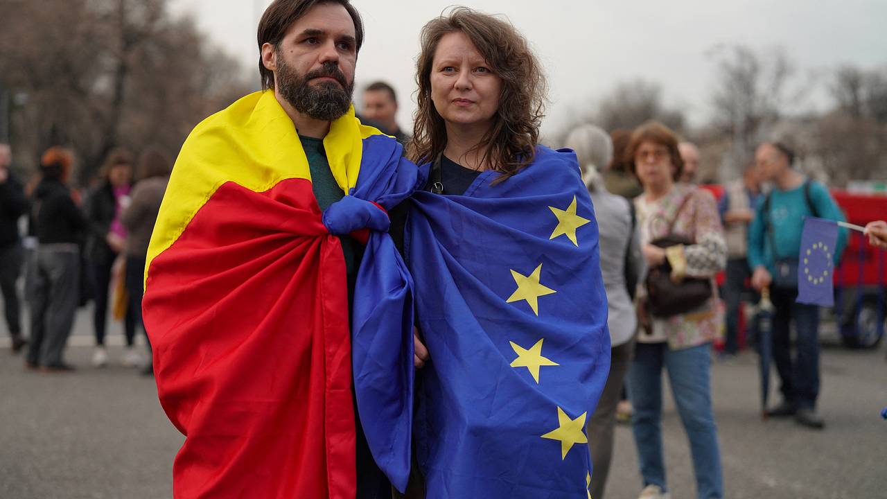 Названо условие для лишения Румынии членства в Евросоюзе Названо условие для лишения Румынии членства в Евросоюзе