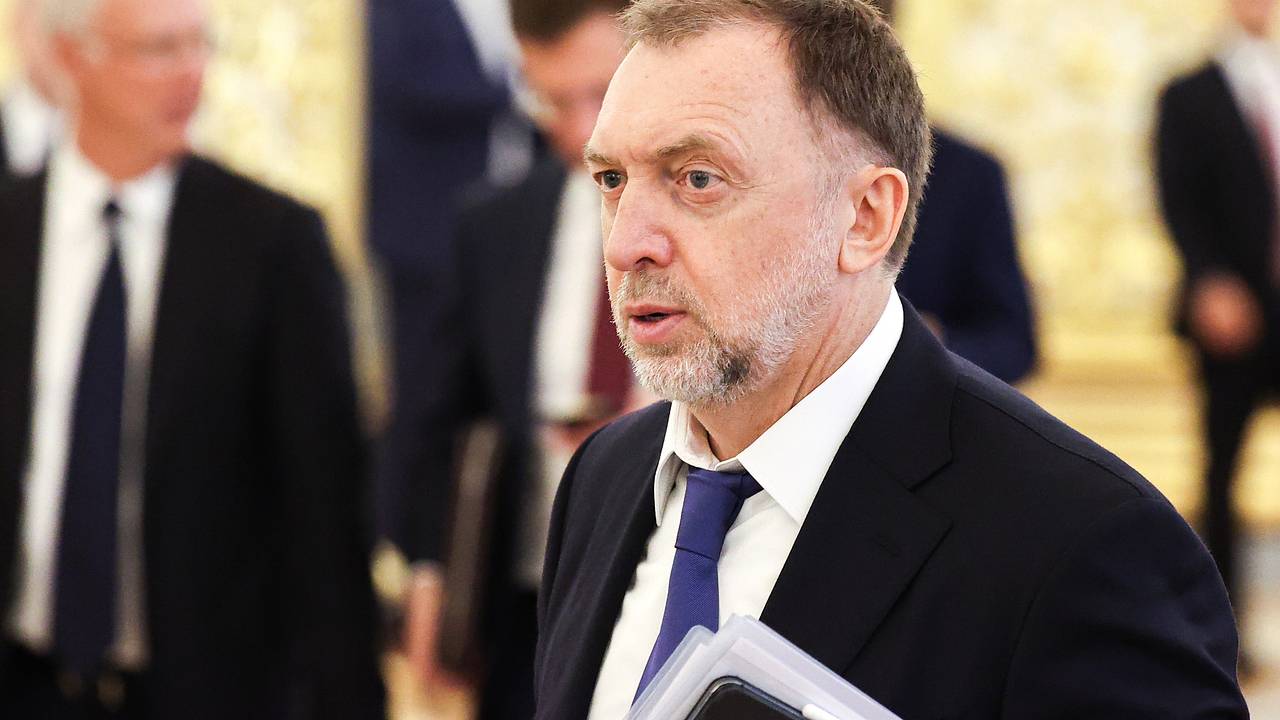 Миллиардер призвал ввести 12-часовой рабочий день для россиян