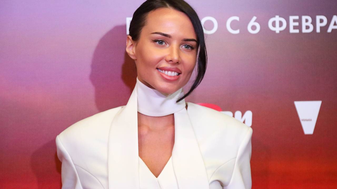 Анастасия Решетова назвала себя жертвой навязанных стандартов красоты