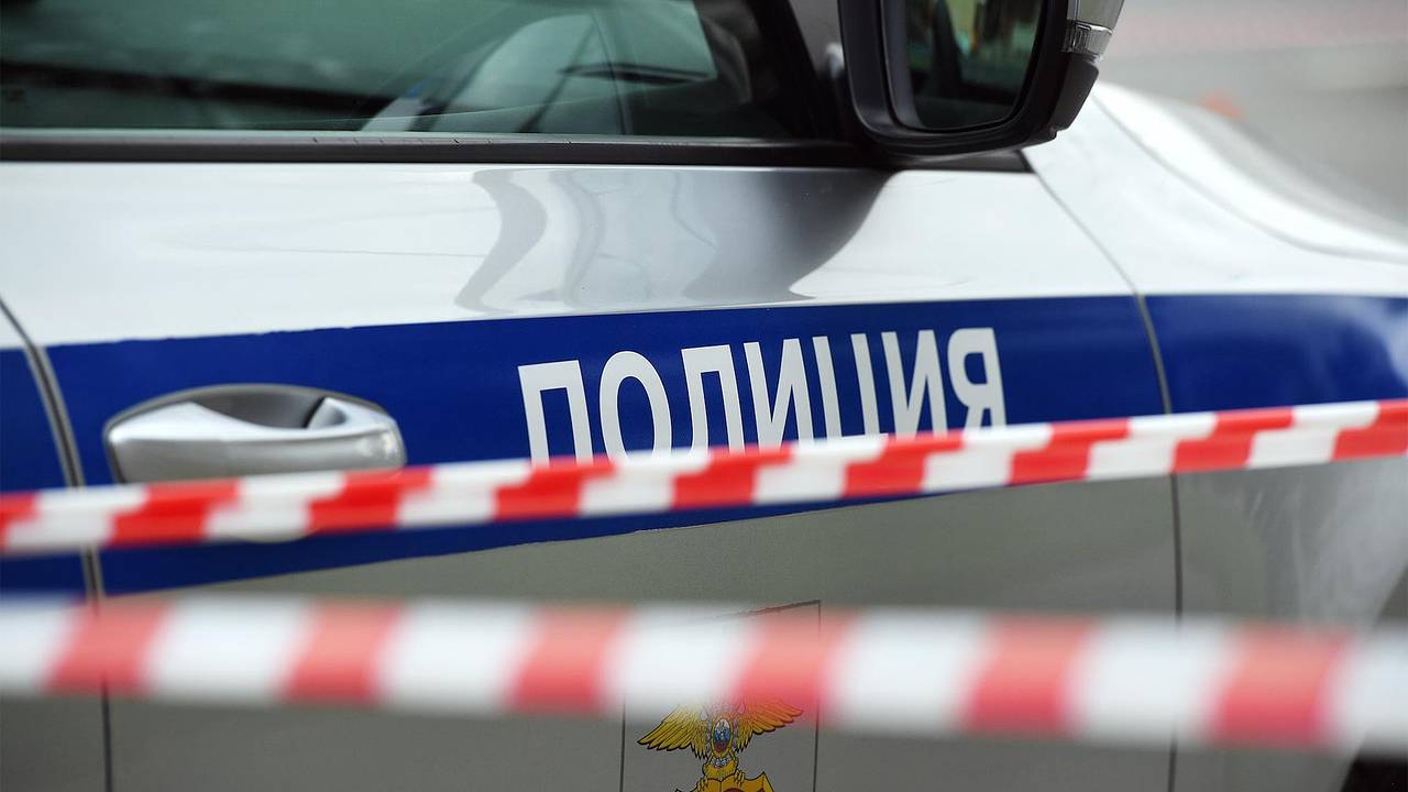 Россиянина задержали со стрельбой при попытке сбежать из суда Россиянина задержали со стрельбой при попытке сбежать из суда