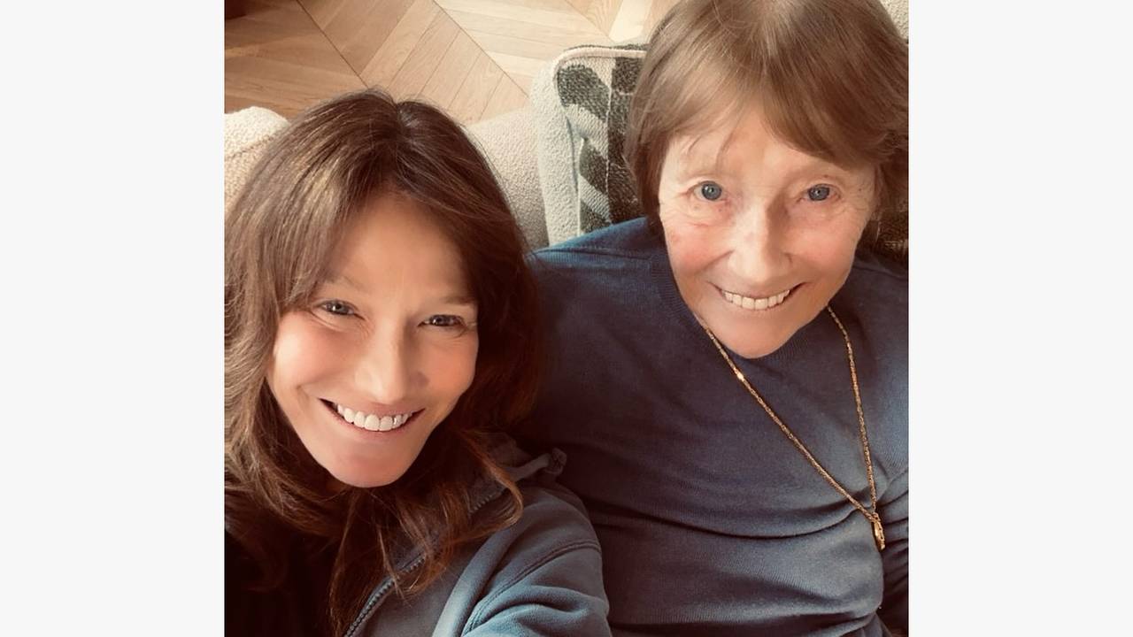 В сети восхитились внешностью матери Карлы Бруни на фото в честь 96-летия