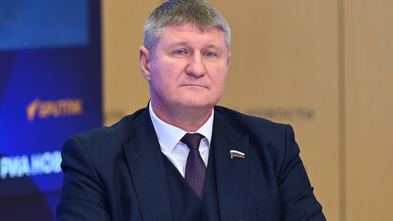 В Госдуме назвали новые украинские санкции заезженной пластинкой