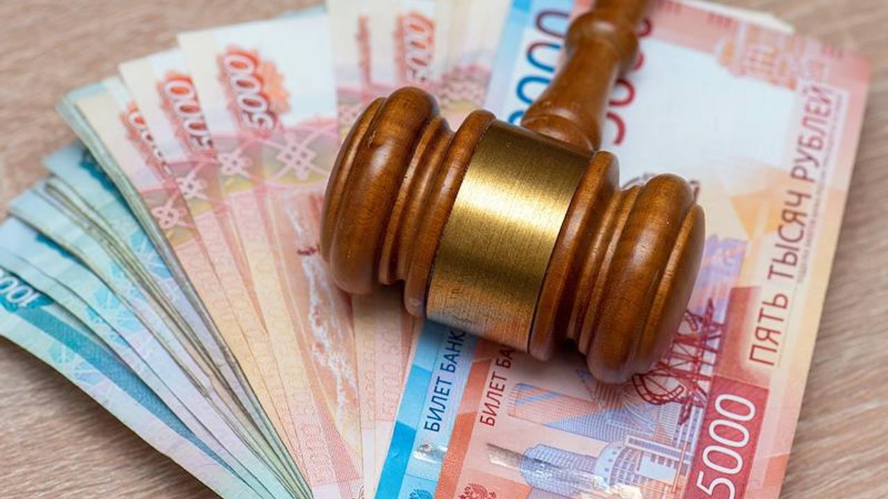 Российские чиновники нажили сотни миллионов рублей на детях-сиротах Российские чиновники нажили сотни миллионов рублей на детях-сиротах