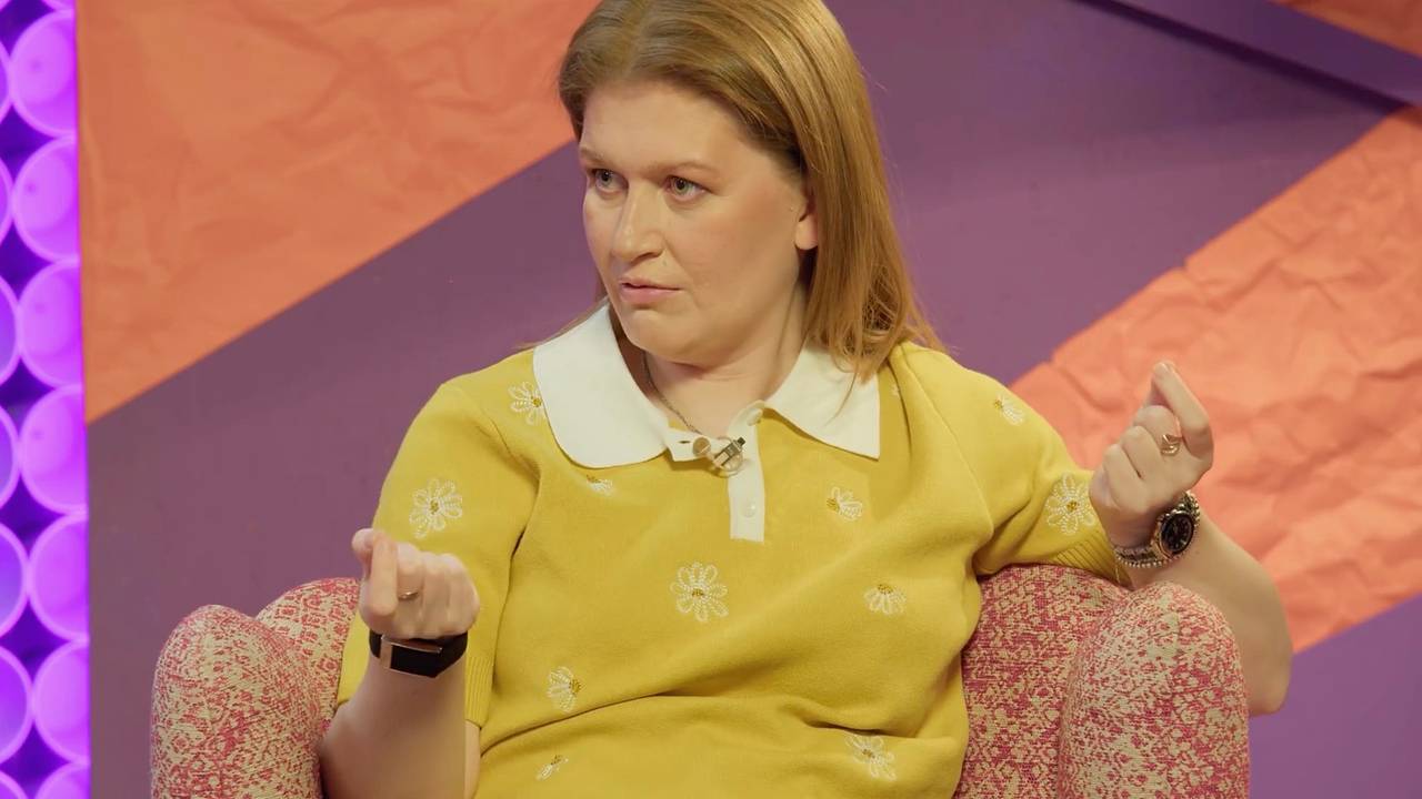 Ведущая популярного YouTube-шоу предсказала будущее Москвы Ведущая популярного YouTube-шоу предсказала будущее Москвы