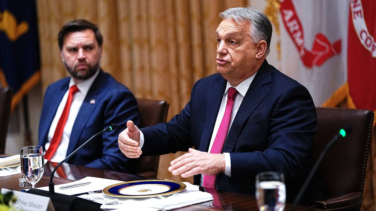 Вице-президент США обсудит с Орбаном Украину