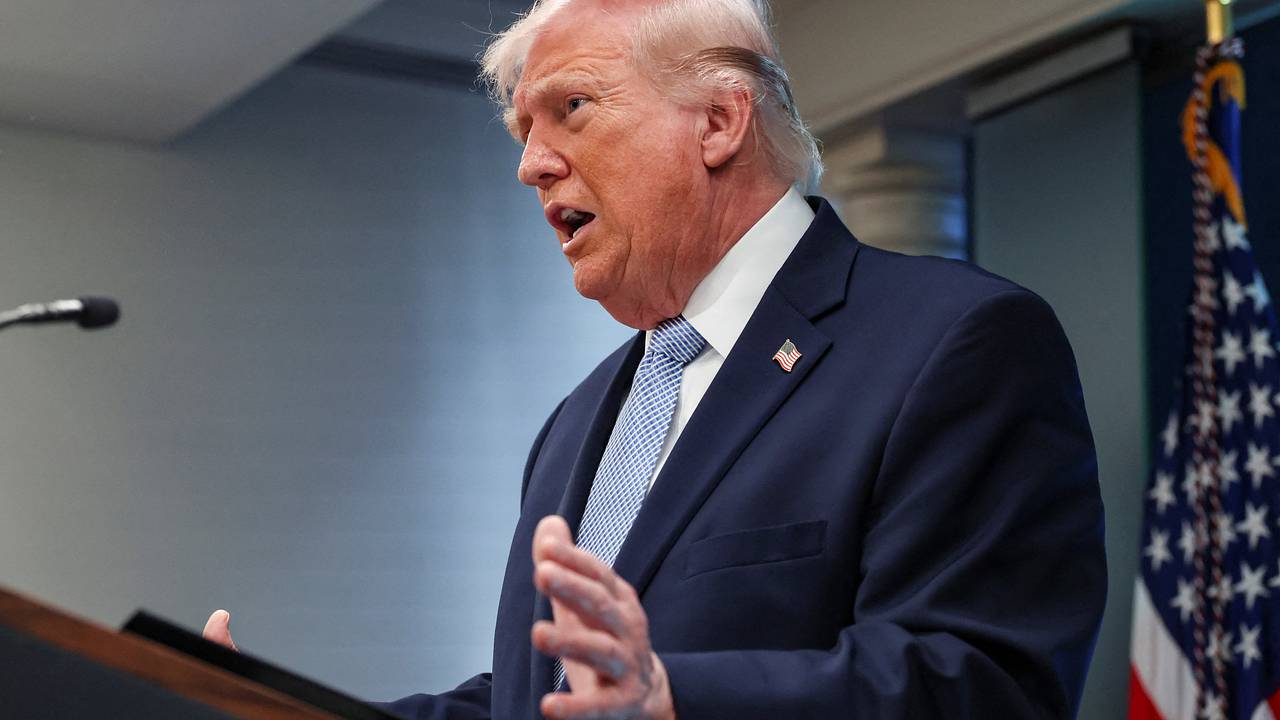 В способности Трампа вывести США из НАТО усомнились