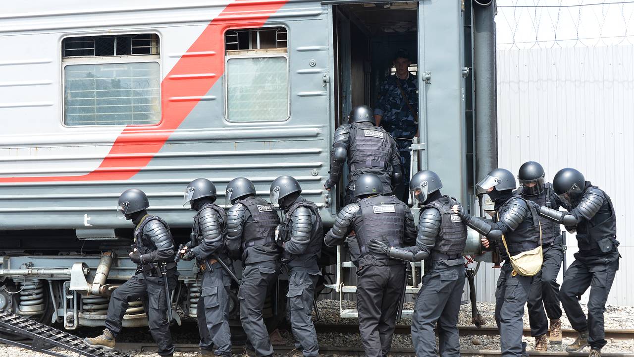 Шестеро беглецов из поезда в Чувашии оказались дезертирами