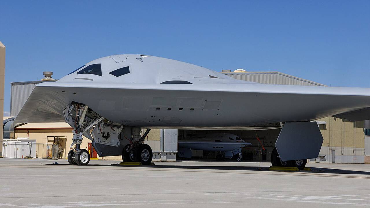 Необычный элемент стелс-бомбардировщика B-2 показали на фото